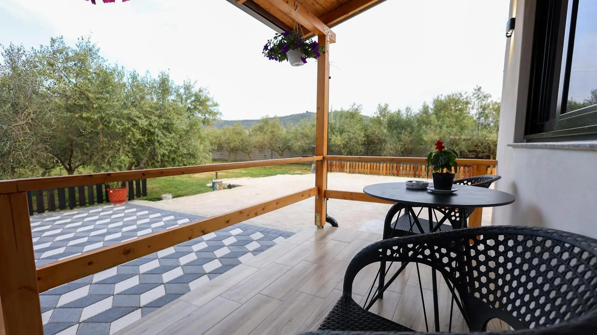 Olive Oasis Studio Berat Apartment