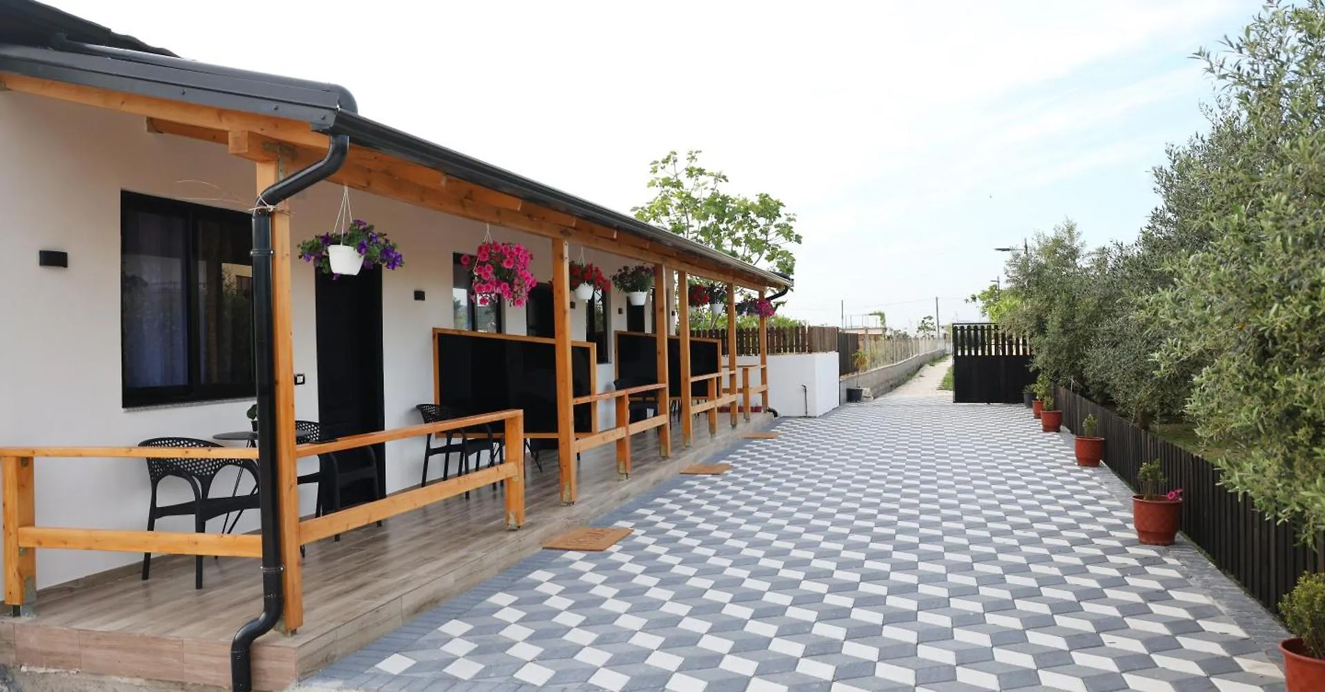 Olive Oasis Studio Berat 0*,  Albania
